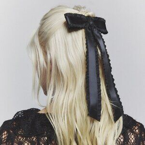 NWT Urban Outfitters Lettuce Edge Black Hair Bow Barrette